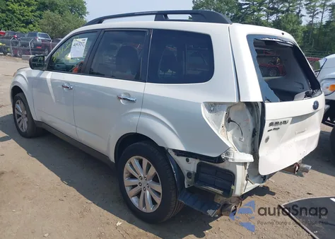 2011 Subaru Forester 2.5X Limited из США, поврежденный, VIN JF2SHAEC0BH772207